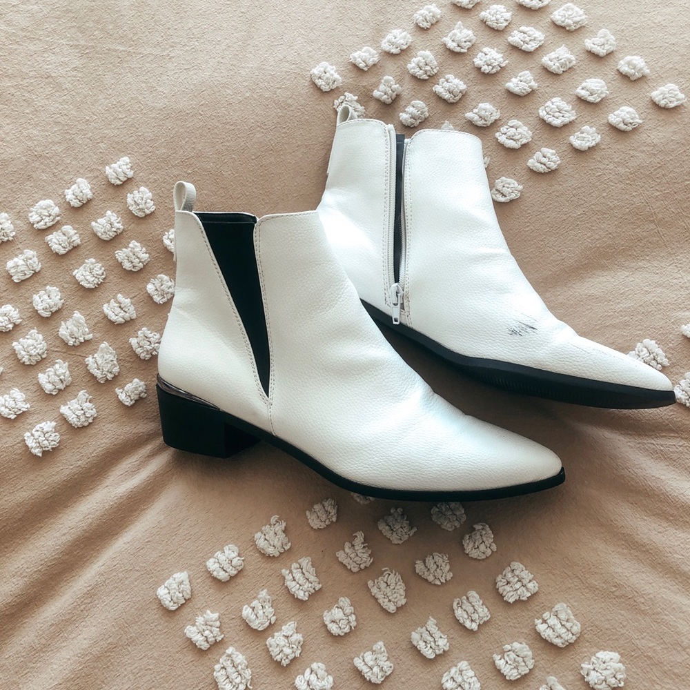 Pointed toe white booties